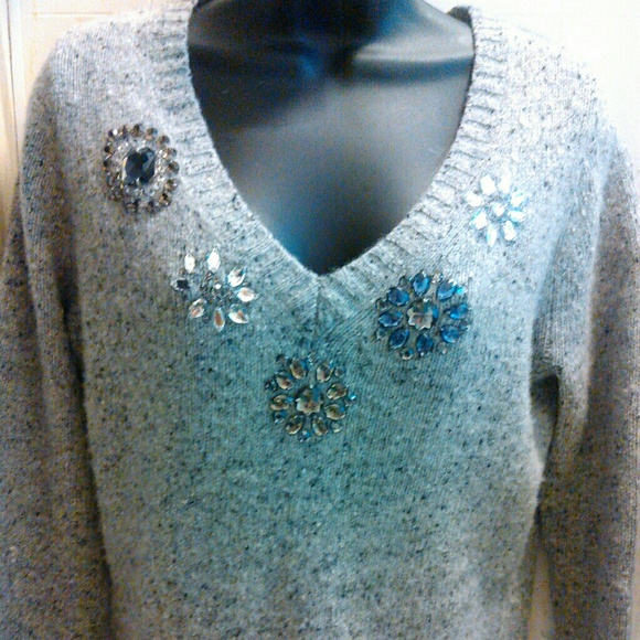 J. Crew Sweaters - 💎J.Crew Jeweled Lambswool Sweater